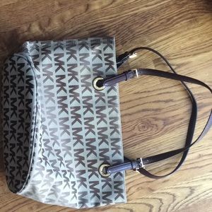 Michael Kors purse